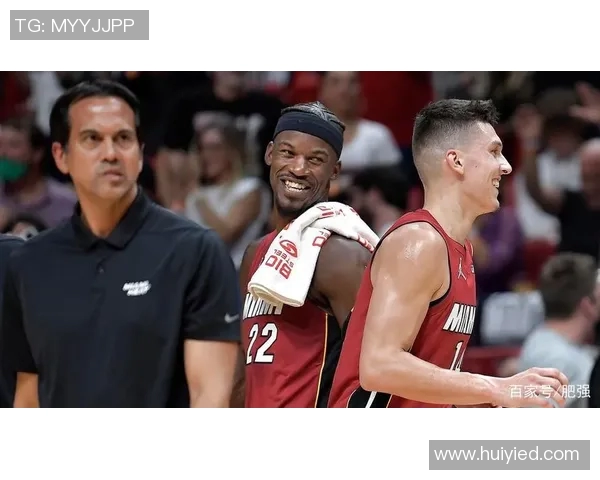 热火与雄鹿第五场激战回顾球员表现与战术分析全景呈现